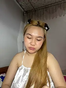 Odette68 online show from 04-28-26, 02:27