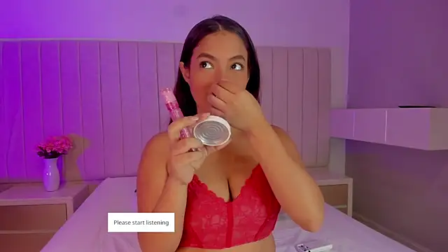 Snapshot of Littleolivia_ chatting on 02-20-26, 01:55 Littleolivia online show from 02-20-26, 01:55