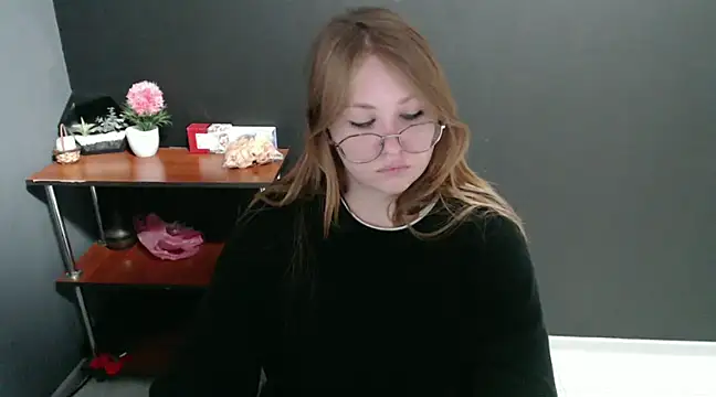 Snapshot of lady_minx chatting on 12-06-24, 11:11 lady minx online show from 12-06-24, 11:11