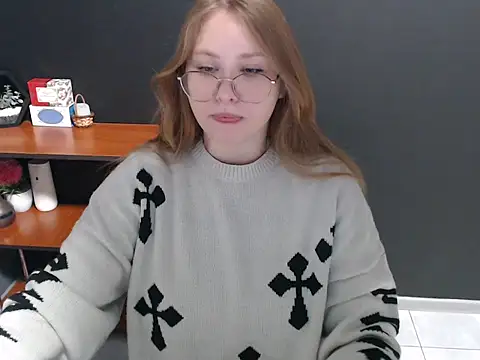 Snapshot of lady_minx chatting on 12-23-24, 07:49 lady minx online show from 12-23-24, 07:49