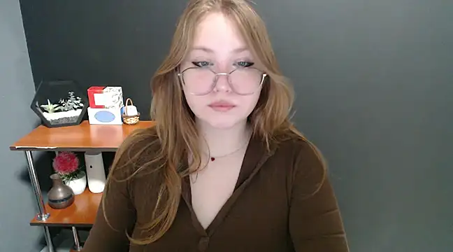 Snapshot of lady_minx chatting on 12-26-24, 07:24 lady minx online show from 12-26-24, 07:24