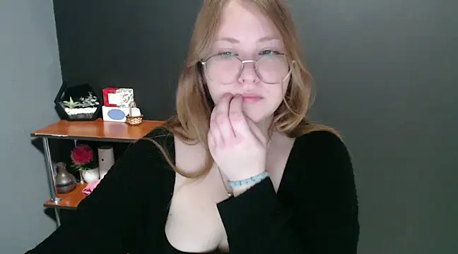 Snapshot of lady_minx chatting on 01-08-25, 08:27 lady minx online show from 01-08-25, 08:27