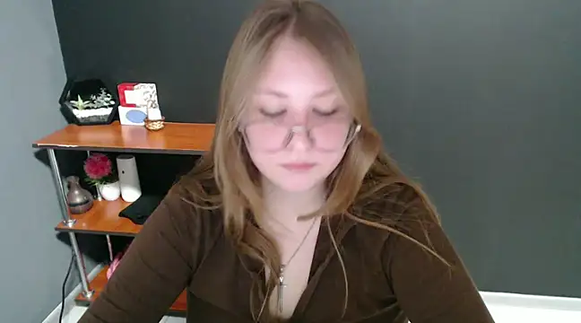 Snapshot of lady_minx chatting on 01-10-25, 10:39 lady minx online show from 01-10-25, 10:39
