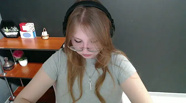 Snapshot of lady_minx chatting on 01-20-25, 12:28 lady minx online show from 01-20-25, 12:28