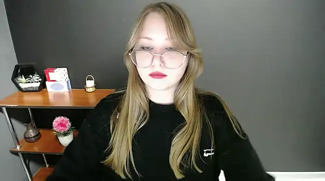 Snapshot of lady_minx chatting on 02-06-25, 10:59 lady minx online show from 02-06-25, 10:59