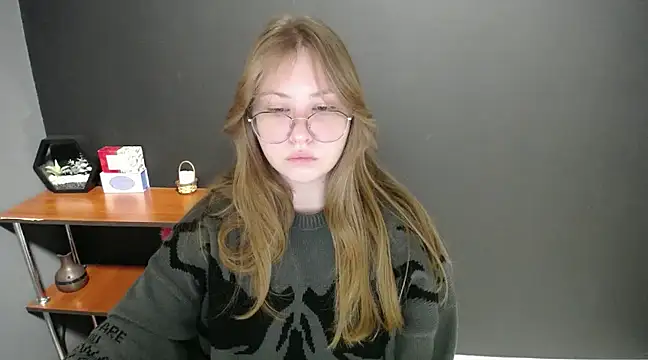 Snapshot of lady_minx chatting on 02-10-25, 07:15 lady minx online show from 02-10-25, 07:15