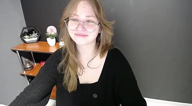 Snapshot of lady_minx chatting on 02-28-25, 07:15 lady minx online show from 02-28-25, 07:15