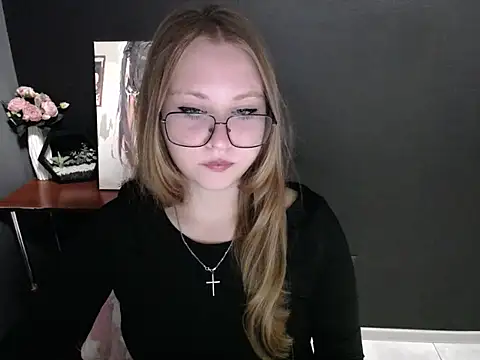 Snapshot of lady_minx chatting on 10-07-25, 06:32 lady minx online show from 10-07-25, 06:32
