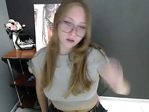 Snapshot of lady_minx chatting on 10-08-25, 06:33 lady minx online show from 10-08-25, 06:33