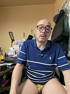Snapshot of tsugu1105 chatting on 06-10-26, 12:00 tsugu1105 online show from 06-10-26, 12:00