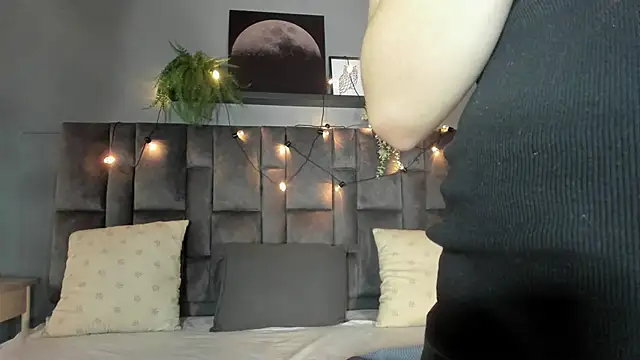 AmbarHills 1 online show from 04-24-26, 11:34