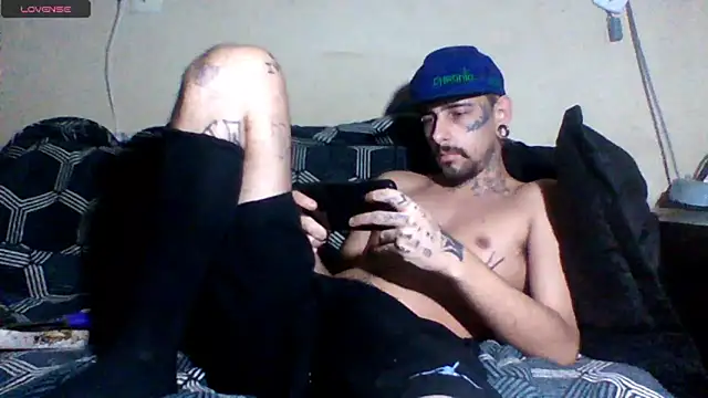 Snapshot of sellvageria chatting on 06-08-26, 12:47 sellvageria online show from 06-08-26, 12:47
