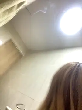 mia foxts online show from 09-29-25, 06:35