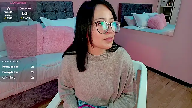 Snapshot of lovely__martina chatting on 03-12-25, 07:59 lovely  martina online show from 03-12-25, 07:59