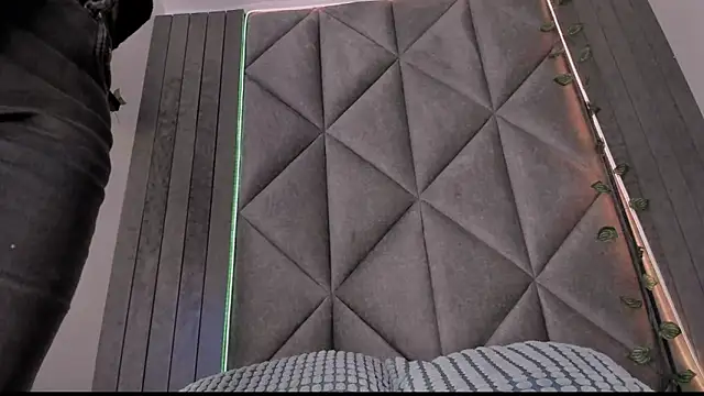 AbbyWathson online show from 11-20-25, 07:57