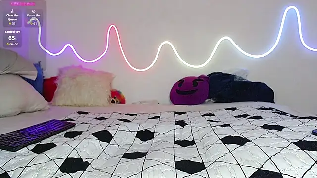 bobsexy08 online show from 10-04-25, 12:25