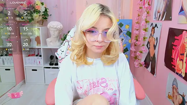 Snapshot of Coconut_Mia chatting on 01-17-25, 08:55 Coconut Mia online show from 01-17-25, 08:55