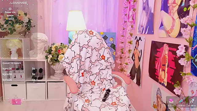 Snapshot of Coconut_Mia chatting on 01-19-25, 12:38 Coconut Mia online show from 01-19-25, 12:38