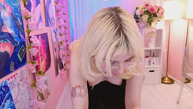 Snapshot of Coconut_Mia chatting on 03-21-25, 05:02 Coconut Mia online show from 03-21-25, 05:02