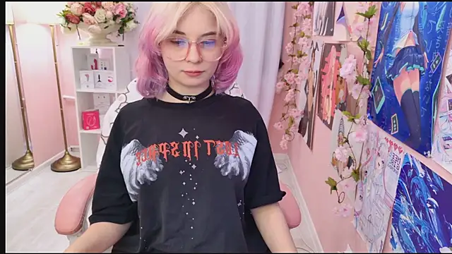 Snapshot of Coconut_Mia chatting on 10-07-25, 04:26 Coconut Mia online show from 10-07-25, 04:26