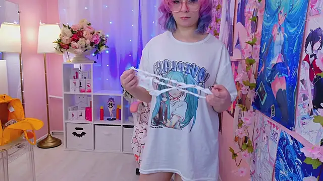 Snapshot of Coconut_Mia chatting on 11-06-25, 10:21 Coconut Mia online show from 11-06-25, 10:21