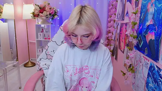 Snapshot of Coconut_Mia chatting on 11-08-25, 09:57 Coconut Mia online show from 11-08-25, 09:57