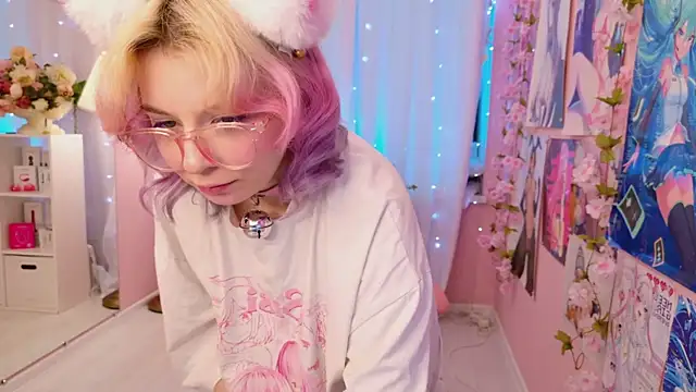 Snapshot of Coconut_Mia chatting on 11-27-25, 03:03 Coconut Mia online show from 11-27-25, 03:03