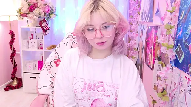 Snapshot of Coconut_Mia chatting on 12-18-25, 09:21 Coconut Mia online show from 12-18-25, 09:21