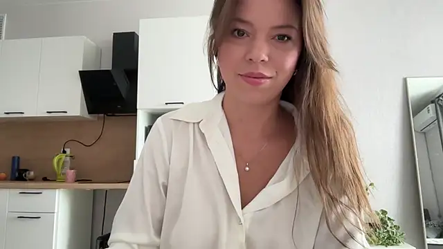 Snapshot of Victoria1Love chatting on 09-26-25, 08:29 Victoria1Love online show from 09-26-25, 08:29