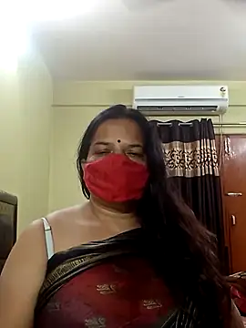 Snapshot of IndianAngle chatting on 02-20-25, 08:58 IndianAngle online show from 02-20-25, 08:58