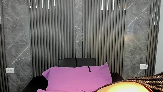 SaraiEvans online show from 02-11-26, 03:11