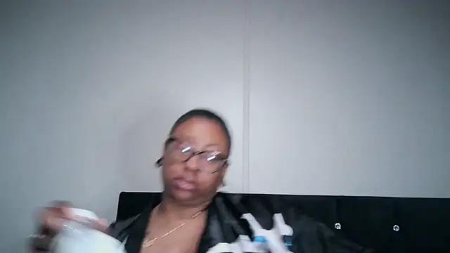 Nyxie Chaos online show from 10-02-25, 02:24