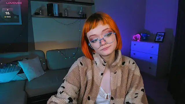 Snapshot of ohliva chatting on 03-15-25, 02:23 ohliva online show from 03-15-25, 02:23