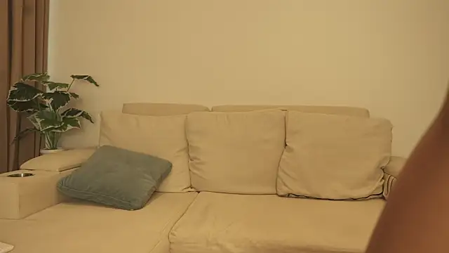 ValerieHill online show from 02-22-25, 12:38