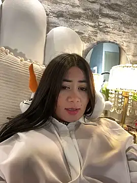 Snapshot of _MadiLee_ chatting on 12-04-24, 05:27 MadiLee online show from 12-04-24, 05:27