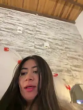 Snapshot of _MadiLee_ chatting on 02-09-25, 12:49 MadiLee online show from 02-09-25, 12:49