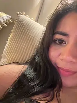 Snapshot of _MadiLee_ chatting on 02-23-25, 11:25 MadiLee online show from 02-23-25, 11:25