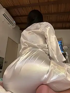 Snapshot of _MadiLee_ chatting on 03-07-25, 02:46 MadiLee online show from 03-07-25, 02:46