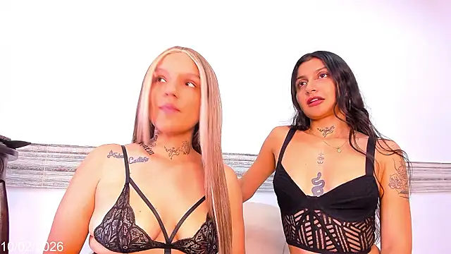 Snapshot of Sensually_Explosive chatting on 02-11-26, 12:04 Sensually Explosive online show from 02-11-26, 12:04