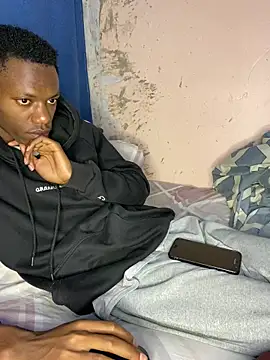 Snapshot of fireboyafrica chatting on 11-12-25, 12:33 fireboyafrica online show from 11-12-25, 12:33