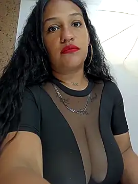 Michelle Brito1 online show from 03-10-25, 02:59