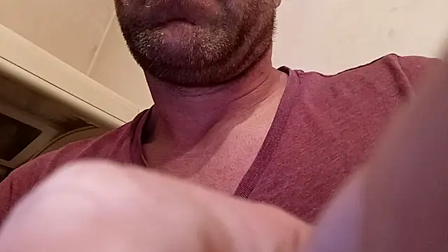 Snapshot of Timbojan28 chatting on 03-11-26, 11:33 Timbojan28 online show from 03-11-26, 11:33