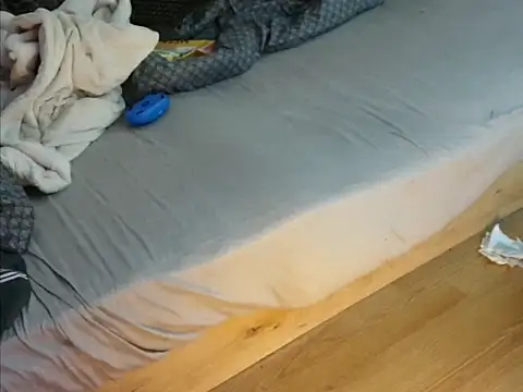 eblata04 online show from 03-03-25, 08:38