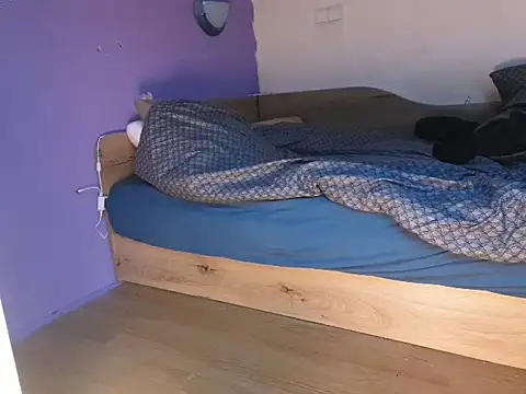 eblata04 online show from 03-20-25, 12:22