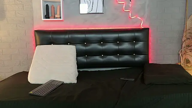 IsabellaTayllor online show from 04-26-26, 08:50