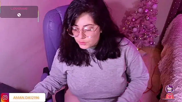 Snapshot of Azamy-12 chatting on 12-15-25, 08:18 Azamy-12 online show from 12-15-25, 08:18