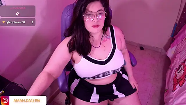 Snapshot of Azamy-12 chatting on 01-16-26, 06:06 Azamy-12 online show from 01-16-26, 06:06