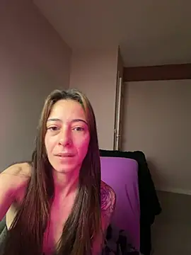 Snapshot of SOFIASWEETSECRETT chatting on 05-10-26, 02:50 SOFIASWEETSECRETT online show from 05-10-26, 02:50