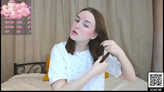 Snapshot of Wild__flowers chatting on 01-10-25, 05:24 Wild flowers online show from 01-10-25, 05:24