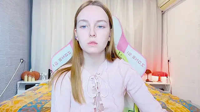 Snapshot of Wild__flowers chatting on 11-21-25, 06:28 Wild flowers online show from 11-21-25, 06:28